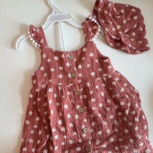 Floral Button-Up Baby Dress with Matching Hat Size 18mos